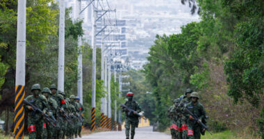 Ministri i Jashtëm i Tajvanit: Kina po ndërton baza të mëdha ushtarake në tre ishuj në brigjet e saj