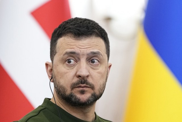 Zelensky: Duhet vullnet politik për t’i siguruar Kievit furnizime ushtarake