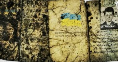 Humbën jetën nga rrëzimi i avionit, Rusia njofton dorëzimin e trupave të pajetë të 65 ushtarëve ukrainas