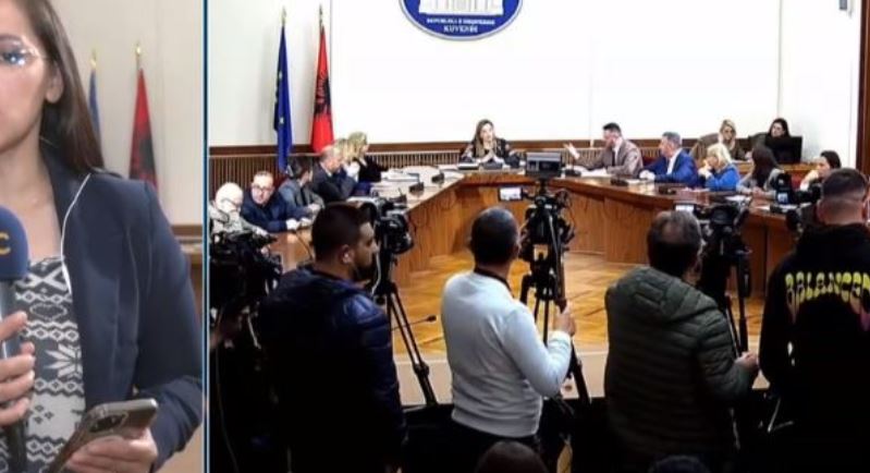 Investigative Commission on Health, the first meeting started with debates