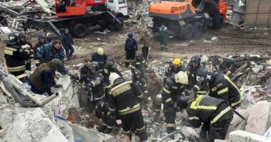 Shembet miniera e arit në Rusi, bllokohen 13 minatorë