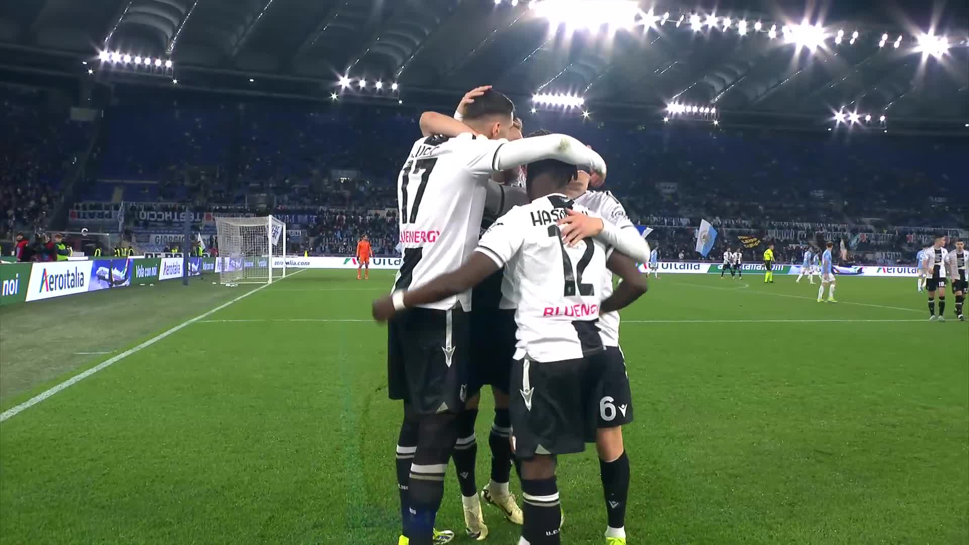 Humbja e tretë radhazi, Udinese “gjunjëzon” Lazio-n në “Olimpico”