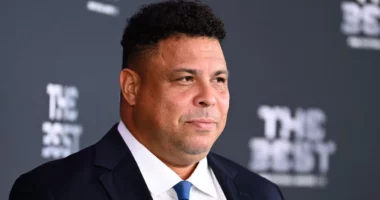 I mahintur nga Bellingham e Mbappe, “Fenonemi”: Nëse Kylian transferohet në Madrid do të fitojë “Topin e Artë”