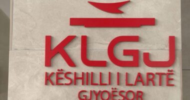 “Sulm ndaj gjyqtares për shkak të detyrës”, KLGJ-Berishës: Ndal, ndikon negativisht në proces!