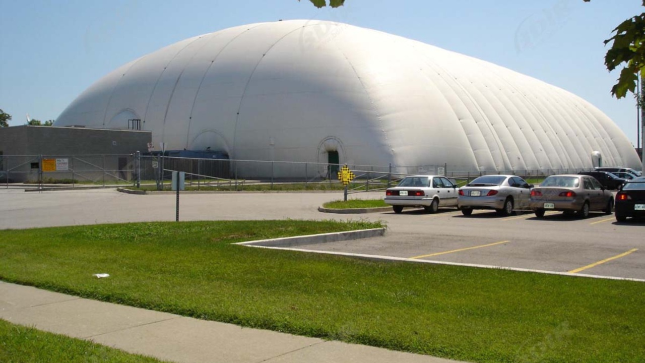 “Air Dome” në Mongoli, “shpikja” e FIFA mundëson futbollin në kushte ekstreme atmosferike