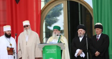 Dita e Sulltan Nevruzit, Baba Mondi uron besimtarët: Më shumë mirësi e paqe në këtë ditë të shenjtë