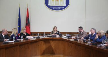 Komisioni Hetimor në Shëndetësi/ Mbledhja e parë nisi me debate mes mazhorancë dhe opozitës