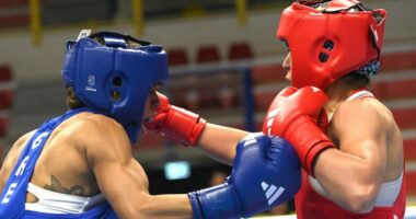 Një fitore larg Lojërave Olimpike ‘Paris 2024’, Donjeta Sadiku kualifikohet në gjysmëfinale të botërorit të boksit