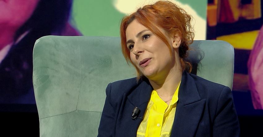 “E kam me shumë emocion daljen para publikut”, rrëfehet Driada Dervishi: Si u bëra regjisore