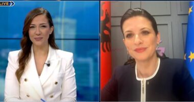 Shantazhet përmes platformave digjitale, Gjonaj flet për nismën parandaluese: Dhuna ndaj grave si ‘kodi i kuq’