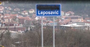 Tjetër tension në veri? Qeveria Kurti heq tabelat e vendeve, të shkruara në cirilik