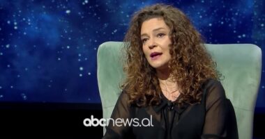 Prej 20 vitesh pjesë e Teatrit të Kukullave, Meta: Në fillim thash jo, doja skenat e mëdha