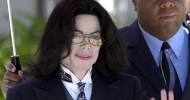 Djali i  Michael Jackson dërgon gjyshen e tij në gjyq për pasurinë e këngëtarit