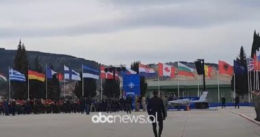 VIDEO/ Gjithçka gati në Kuçovë, pritet inaugurimi i bazës ajrore të NATO-s