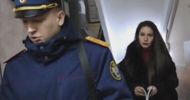 Rusia arreston 5 gazetarë të pavarur