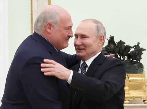 Putin dhe Lukashenko bisedojnë për forcimin e marrëdhënieve mes dy vendeve