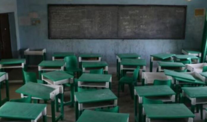 U rrëmbyen nga bandat, lirohen më shumë se 280 nxënës nigerianë