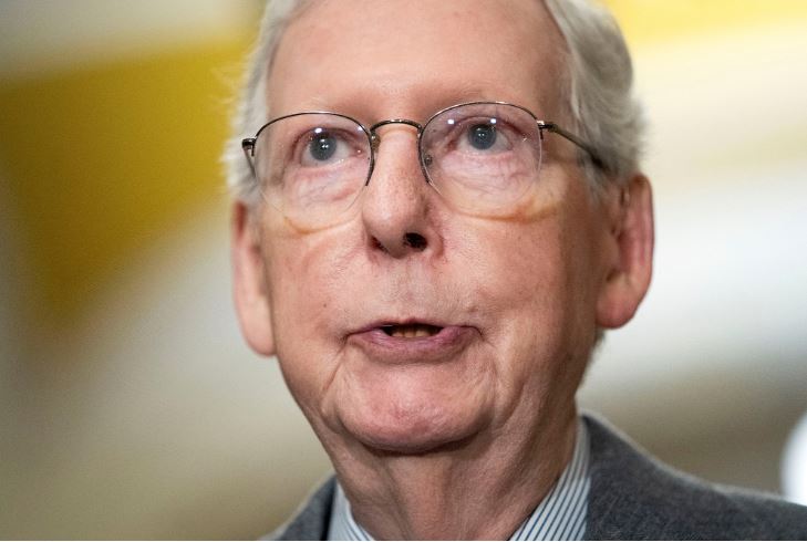 Udhëheqësi republikan McConnell kritikon thirrjen e Schumer për zgjedhje të reja në Izrael