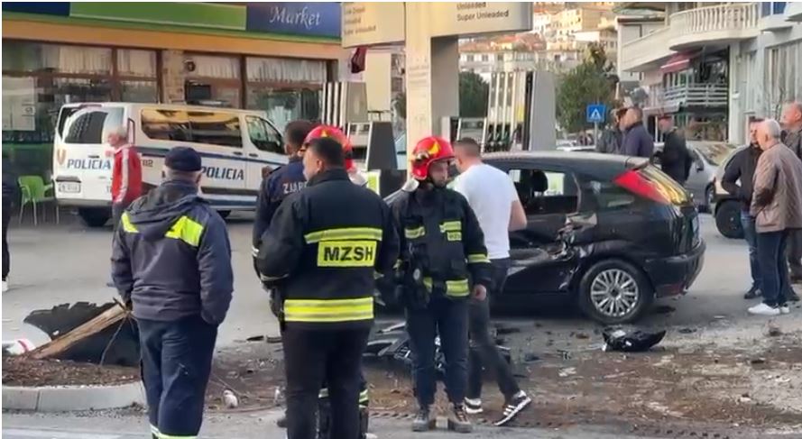 Aksident në Lezhë, përplasen katër automjete, lëndohen dy persona