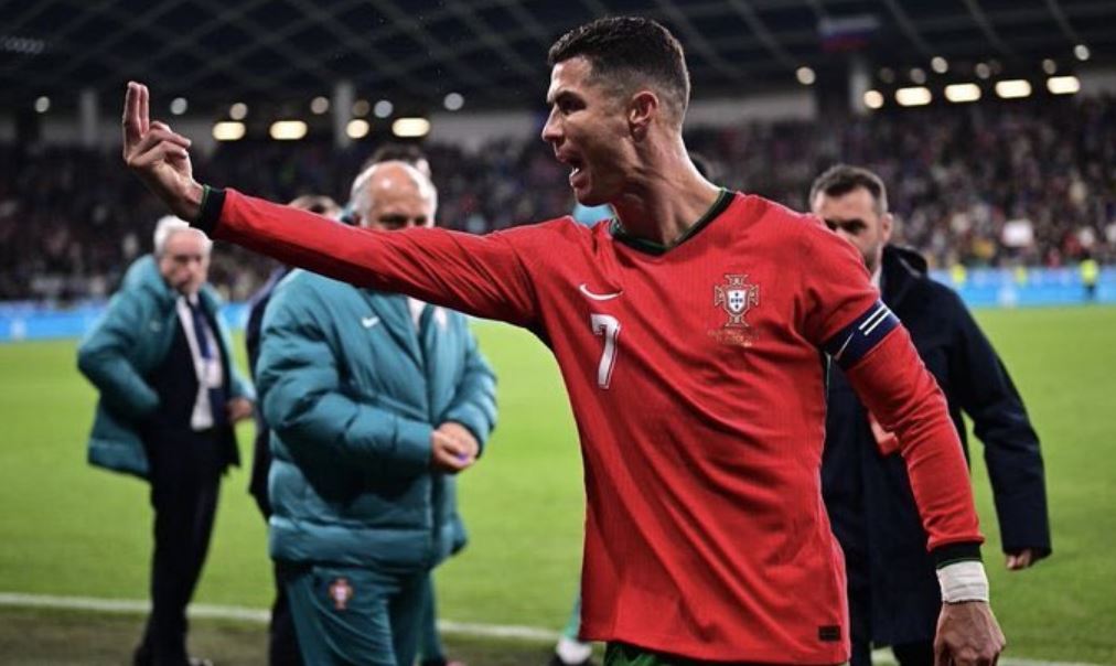 VIDEO/ Humbja e Portugalisë ndaj Sllovenisë, Cristiano Ronaldo i kthehet ashpër gjyqtarit