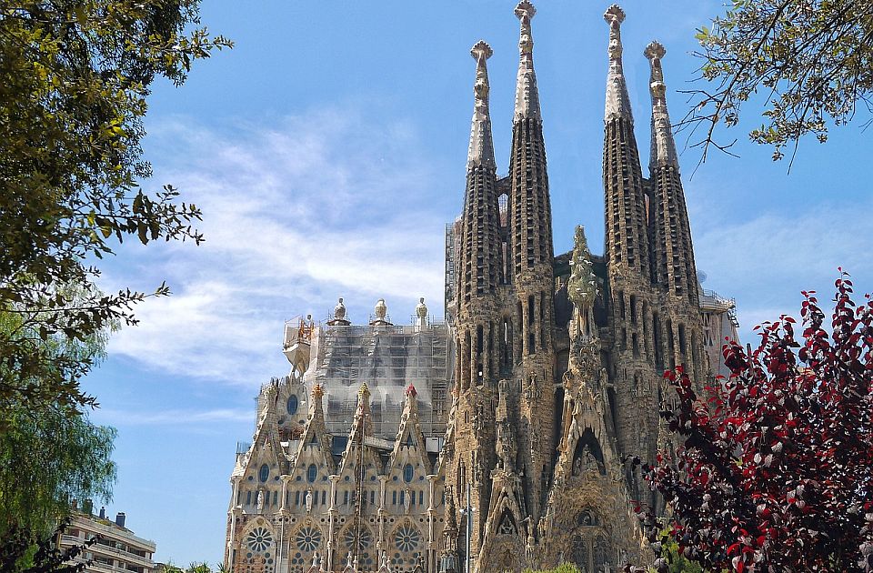 Sagrada Familia do të përfundojë në vitin 2026