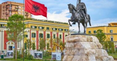 “Radio France”: Shqipëria, destinacioni turistik në trend dhe i lirë