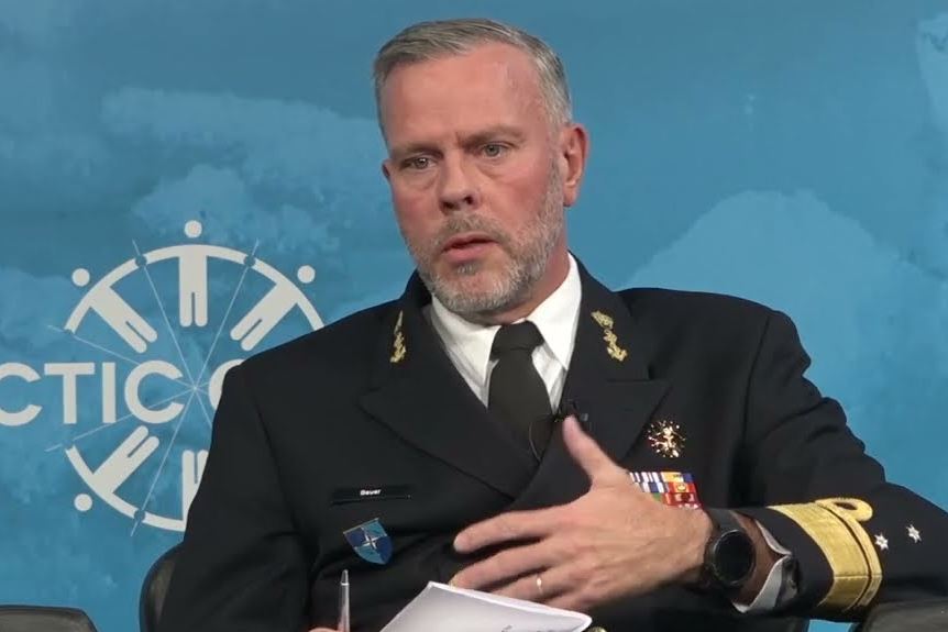 Shefi ushtarak i NATO-s: Nuk ka shenja se Rusia do të sulmojë anëtarët e aleancës