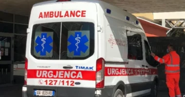 Makina përplaset me kamionin në Lezhë, dy të plagosur
