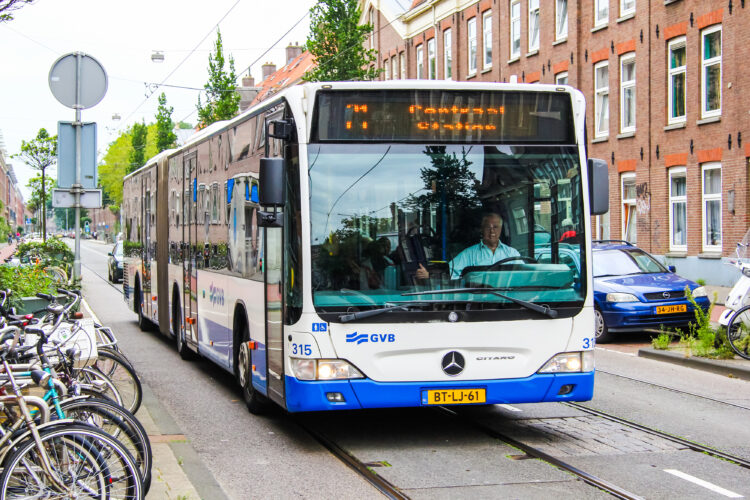 Transporti publik në të gjithë Holandën ndaloi për tre minuta, kjo ishte arsyeja