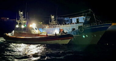 Mbytet varka në ujërat malteze, 9 të vdekur, mes tyre një vajzë e vogël