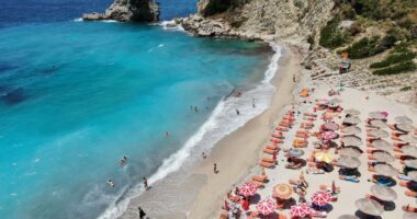 Revista amerikane: Zbuloni bukuritë e rivierës shqiptare dhe plazhet mahnitëse