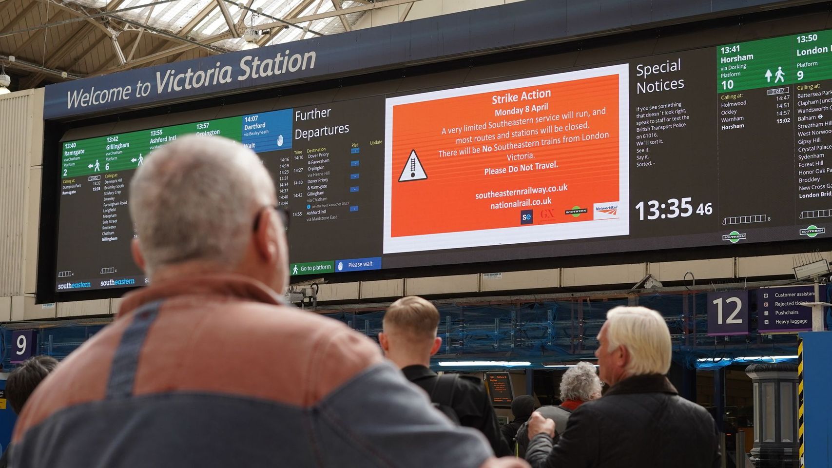 Transporti hekurudhor në grevë, kaos në udhëtimin e qytetarëve në Britani