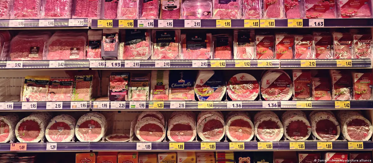 Gjermania drejt shtrenjtimit të mishit, çfarë pritet të vendos qeveria vendase
