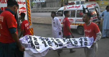 Përplaset autobusi me pelegrinë, 17 të vdekur në Pakistan