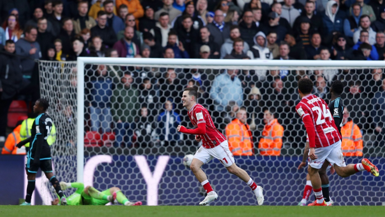 VIDEO/ Mehmetit i mjaftojnë 2 minuta në fushën e blertë, “Legjionari” shënon tjetër gol për Bristol City