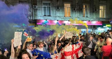 Senatorët amerikanë e paralajmërojnë Tbilisin se ligjin për “agjentët e huaj” mund t’i prishë raportet