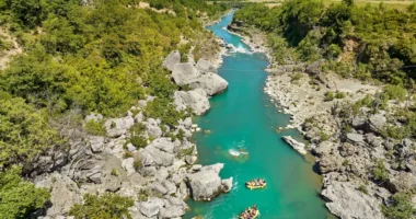 “The Telegraph”: Pushimet më të mira në Shqipëri, ndërthurje e historisë me relaksin
