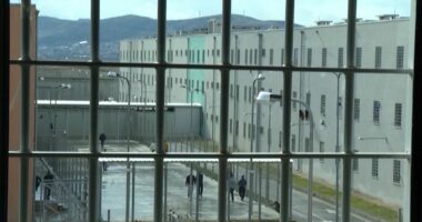 Nis zbatimi i amnistisë penale/ Lirohen 541 të burgosur, përjashtohen subjektet e SPAK