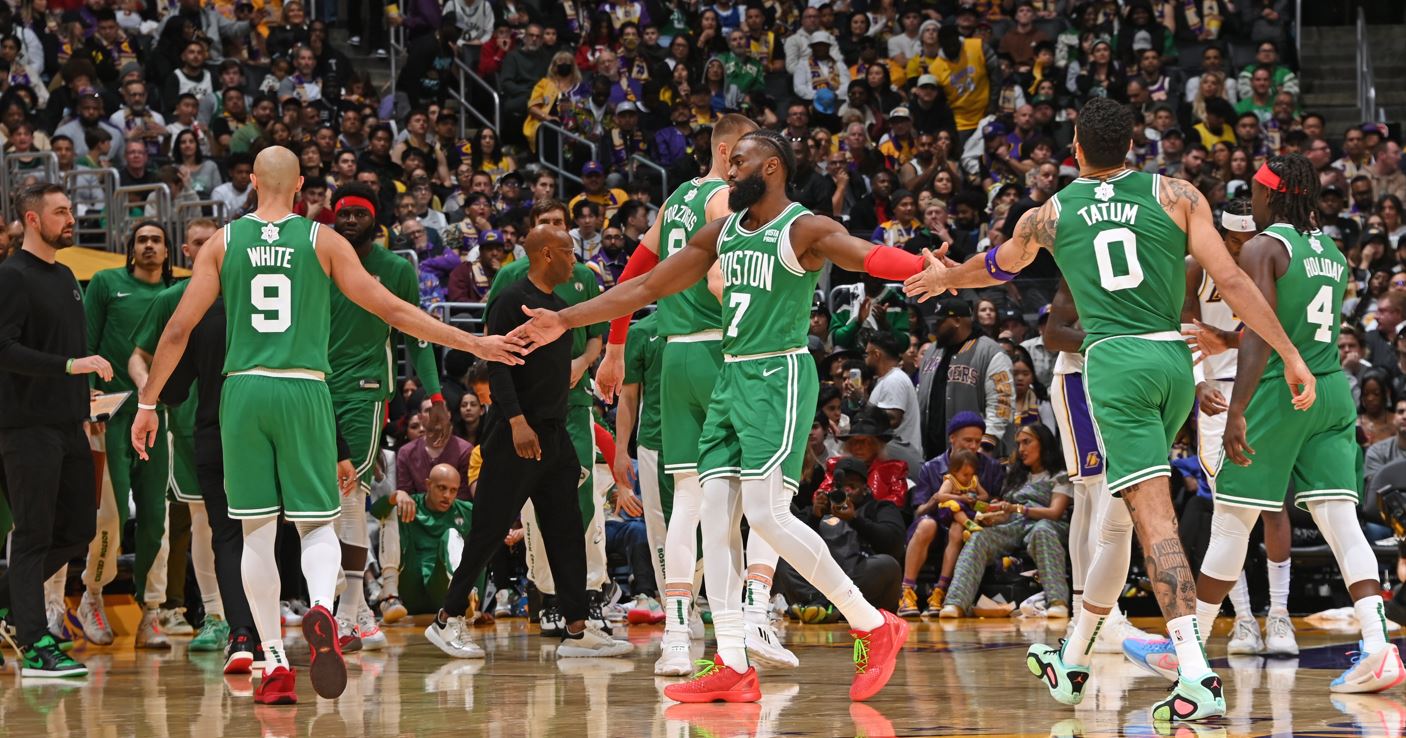 NBA/ Rekorde dhe spektakël, Boston nuk njeh rivalë, Celtics fiton ndeshjen e 62-të të  sezonit