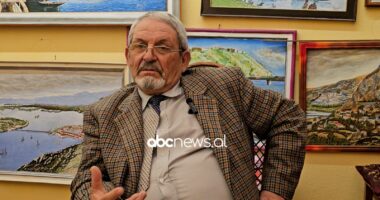 Ish-ushtaraku pasion për pikturën/ Shtëpia e Hilmi Gavoçit një galeri arti: Pikturoj Shkodrën e vjetër