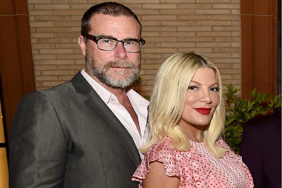 Tori Spelling kërkon divorc pas 18 vitesh martesë