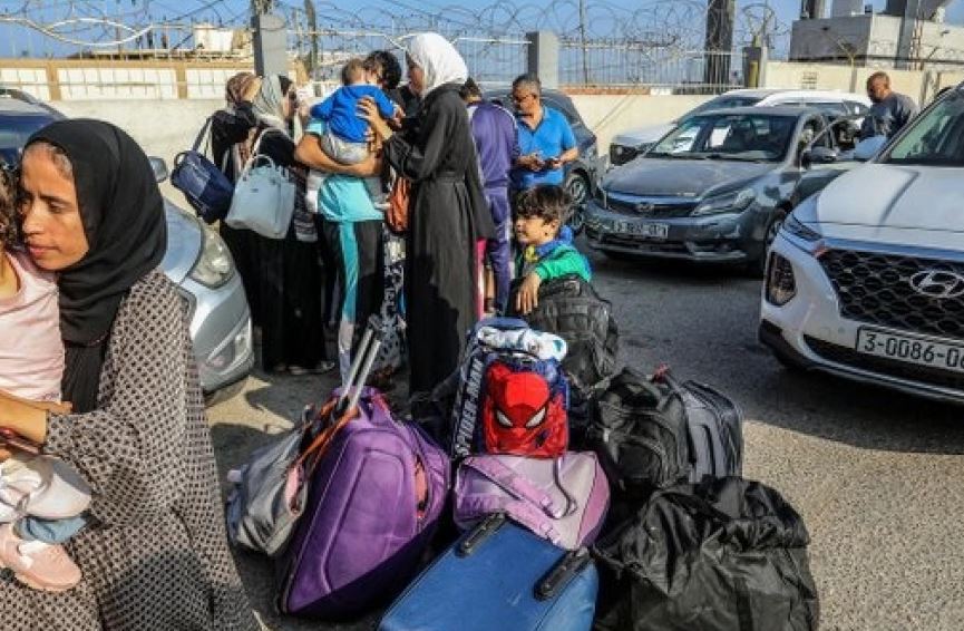 Izraeli blen tenda për të strehuar 500,000 njerëz përpara sulmit në Rafah