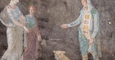 Zbulohen vepra antike në rrënojat e Pompeit, arkeologët gjejnë afresket e rralla të figurave mitike