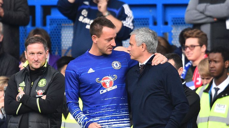 John Terry kujton periudhën me Mourinho te Chelsea: Në fillim na tmerronte, por na rriti profesionalisht