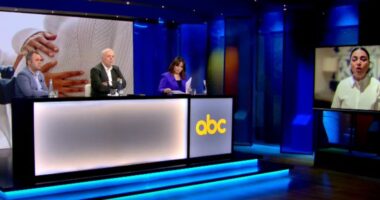 A duhet lejuar surrogacia? Demaliaj: Nëna surrogato s’mund të jetë donatore! Linda Pano: Humb autonominë mbi trupin e saj!