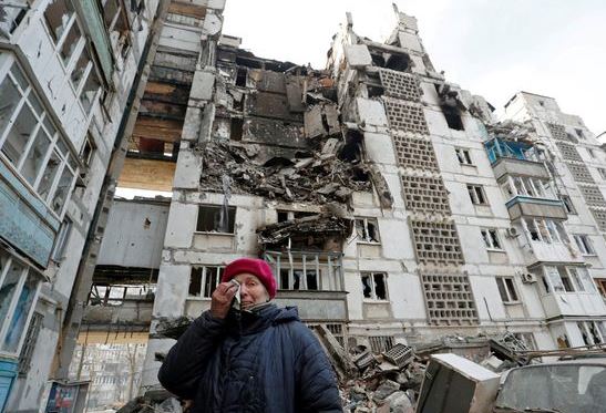 Zvicra miraton 4.4 miliardë paund ndihmë për rindërimin e Ukrainës