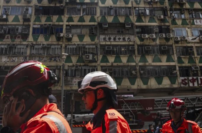 Zjarr në një ndërtesë apartamentesh në Hong Kong, 5 të vdekur dhe 36 të plagosur