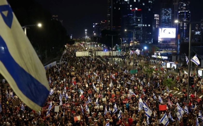 VIDEO/ Protesta masive në Izrael për lirimin e pengjeve dhe zgjedhje të reja