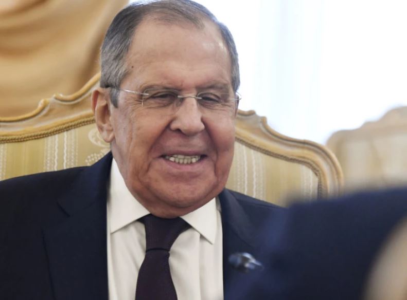 Lavrov: Propozimi i Kinës për t’i dhënë fund luftës në Ukrainë është më i arsyeshmi deri më tani