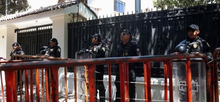 SHBA dënon bastisjen e ambasadës meksikane: Ekuadori shpërfilli detyrimet